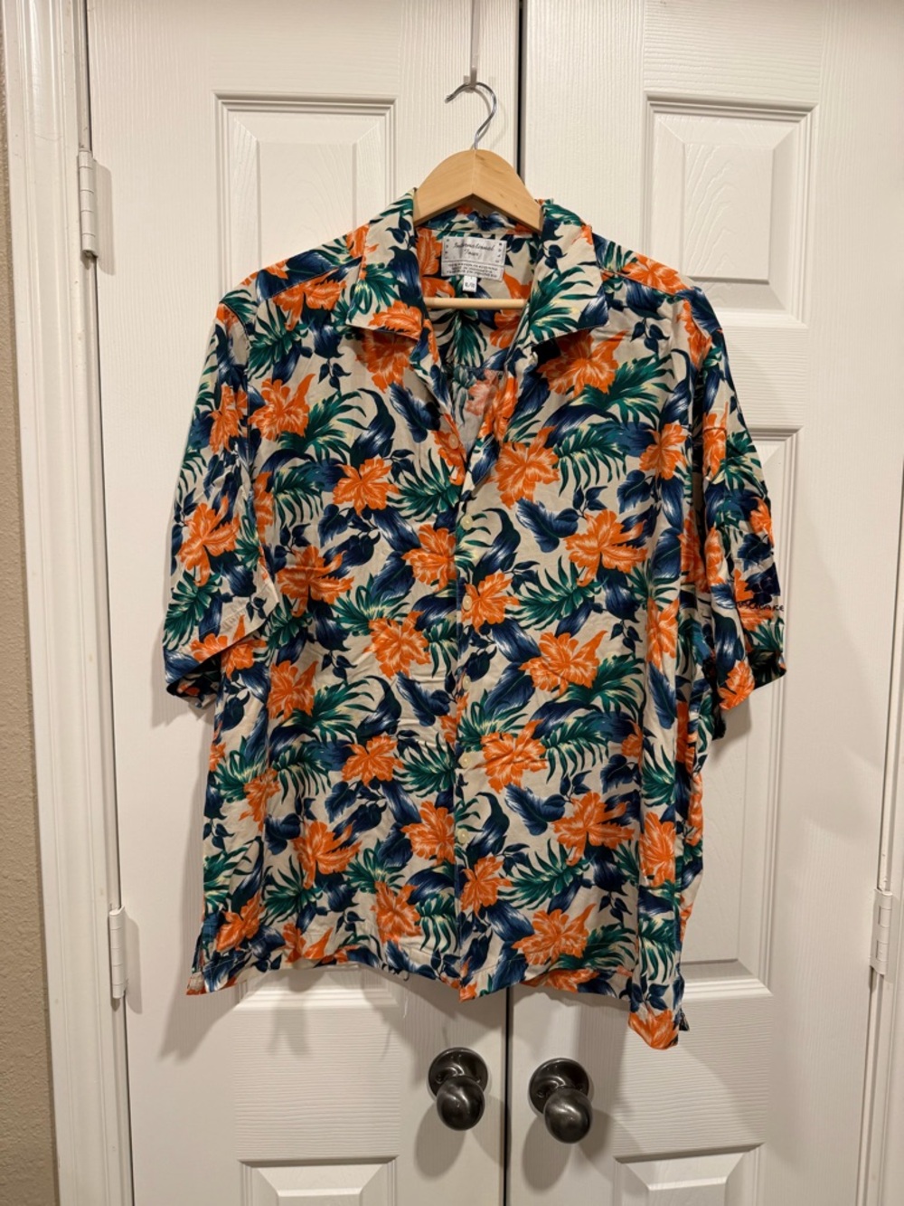 Men's Mauna Kea Resort Short-Sleeve Tropical Button-Down Shirt — Orange Floral